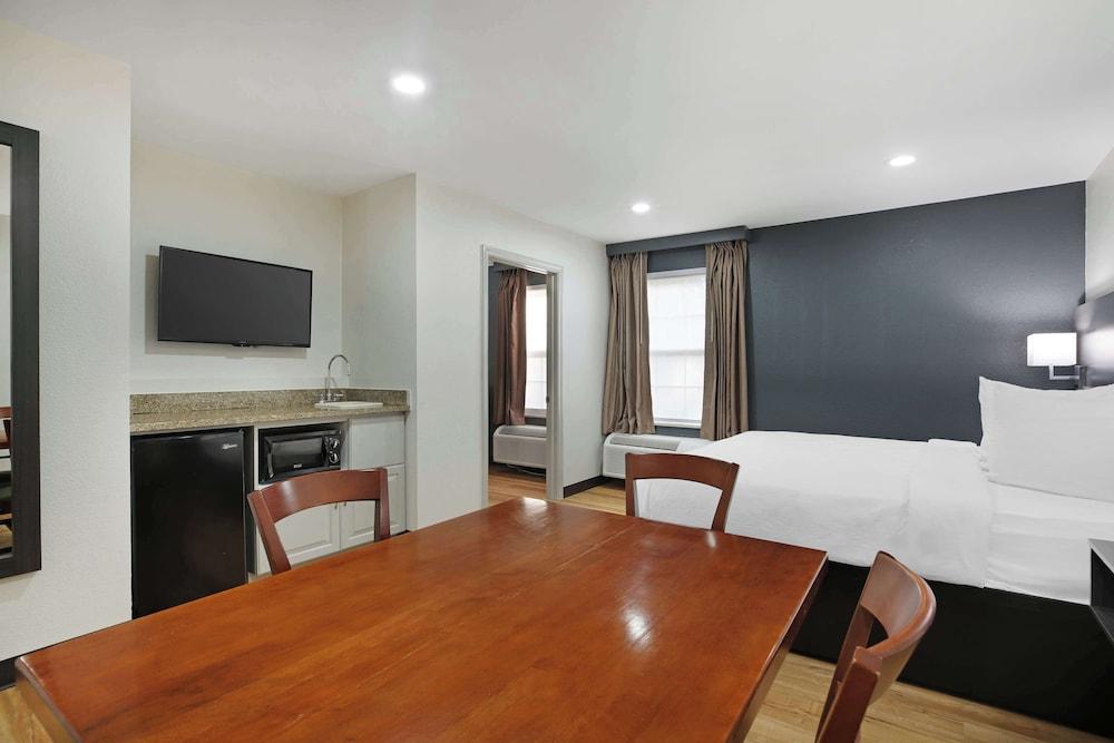 Best Western Mystic Hotel photo 6