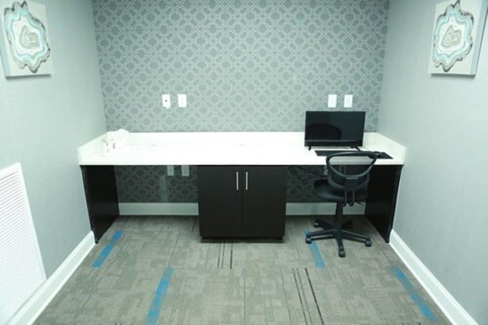 Home Inn and Suites photo 36