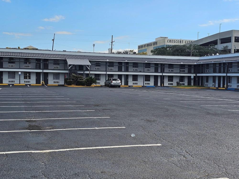 Quality Inn & Suites photo 37