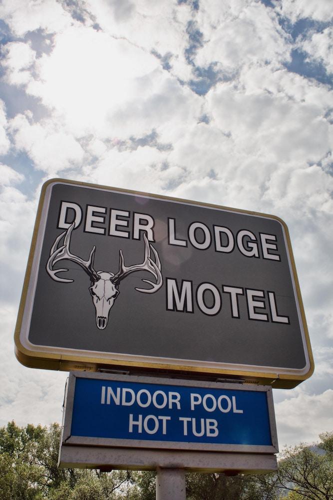 Deer Lodge Motel photo 1