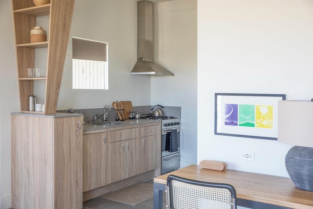 The Bungalows by Homestead Modern at The Joshua Tree Retreat Center photo 26