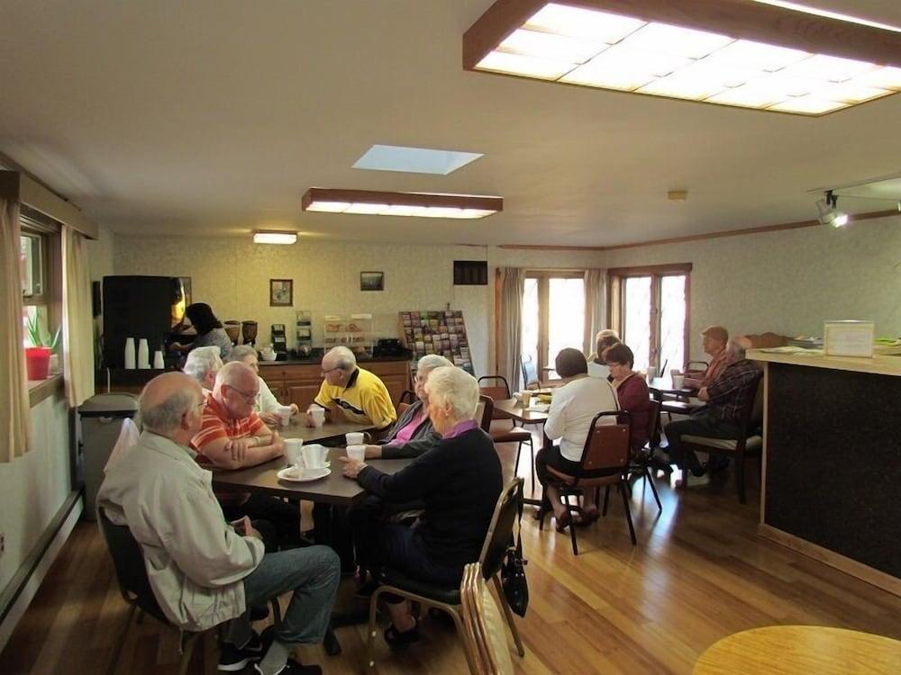 Cherry Lane Motor Inn photo 8