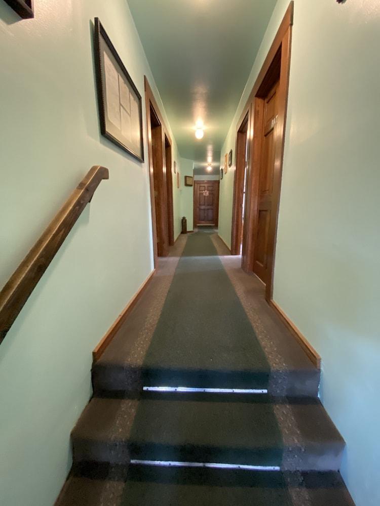 McCarthy Lodge Resort photo 37