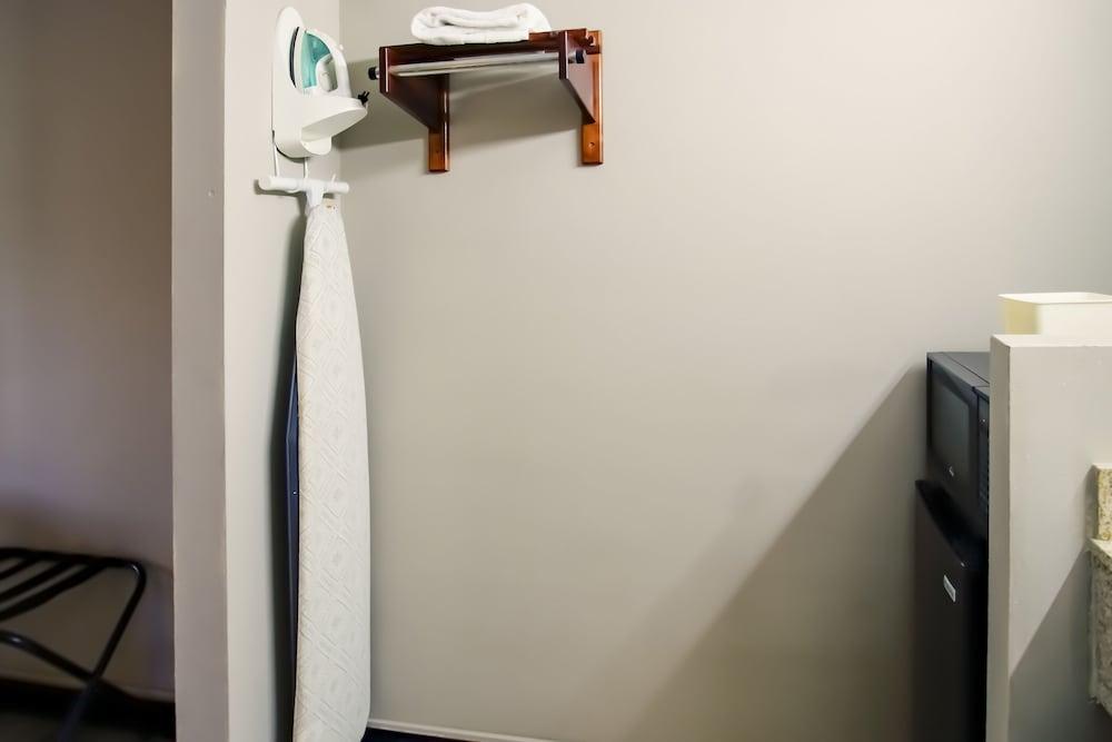 Cypress Inn & Suites Washington by OYO photo 19