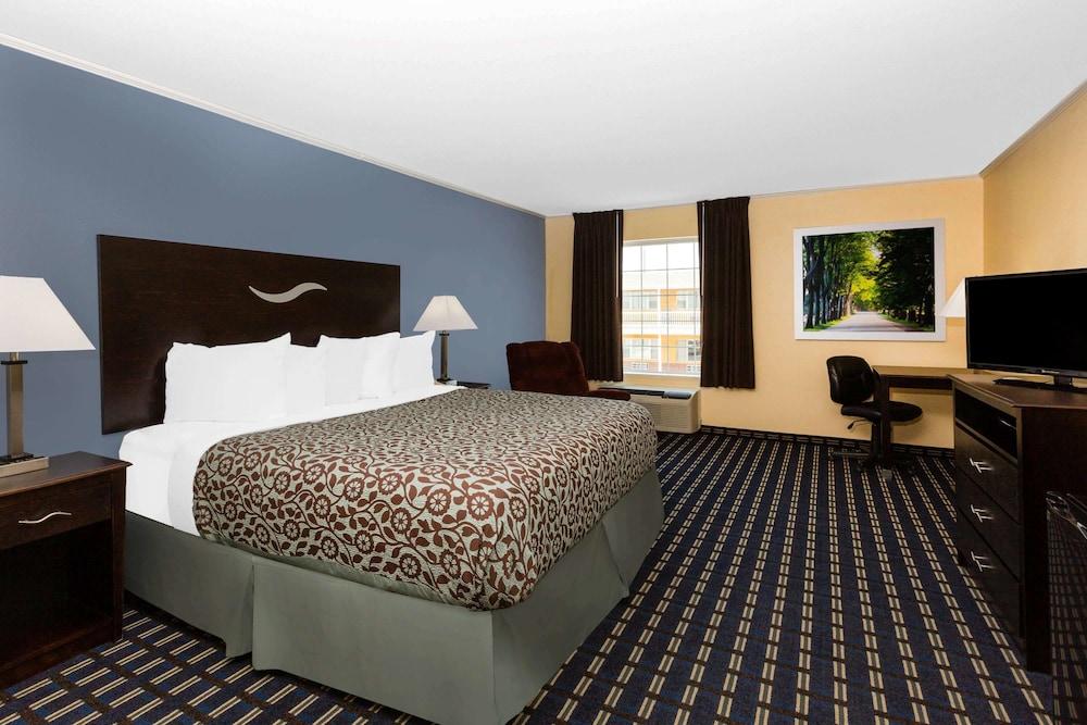 Days Inn by Wyndham Chillicothe photo 10