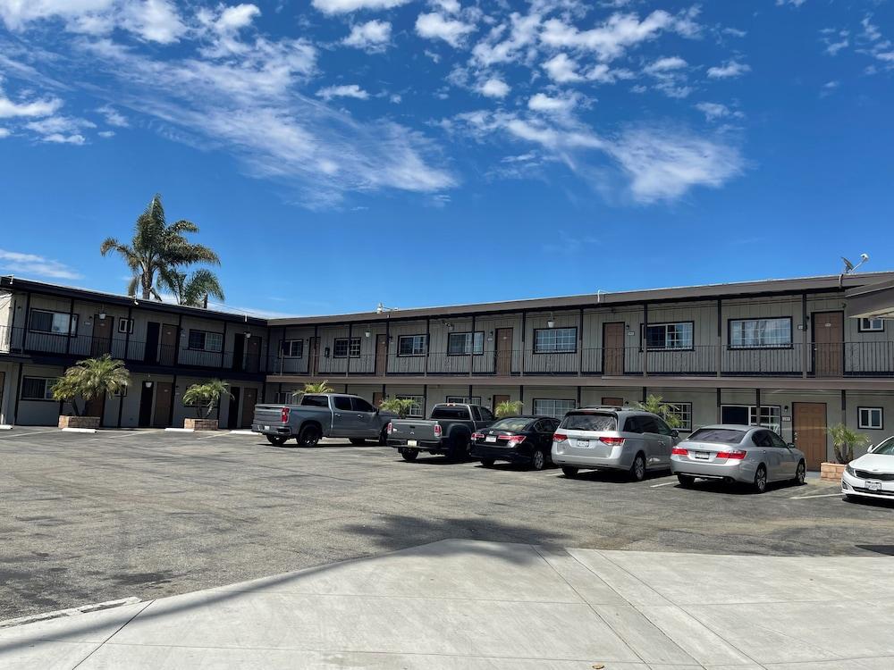 Bayshore Inn Motel photo 53