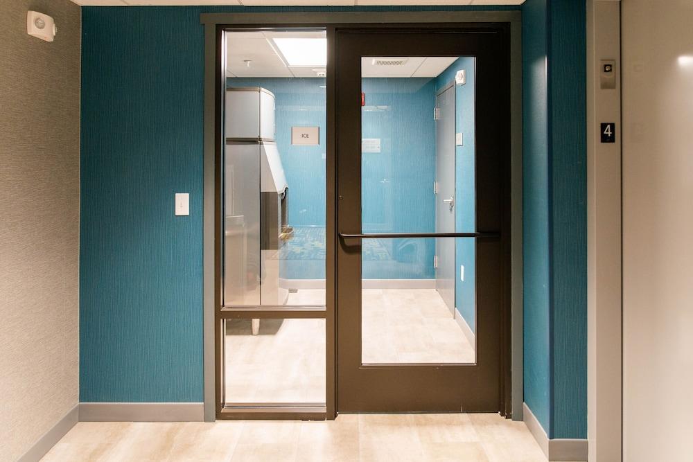 Hampton Inn Paris photo 57