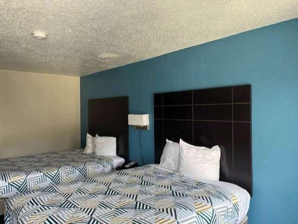 Motel 6 Baton Rouge, LA - East - I-12 photo 20