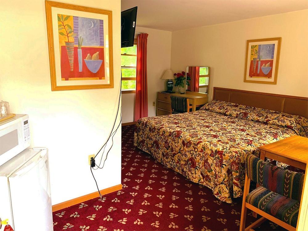 Lakeside Motel photo 27
