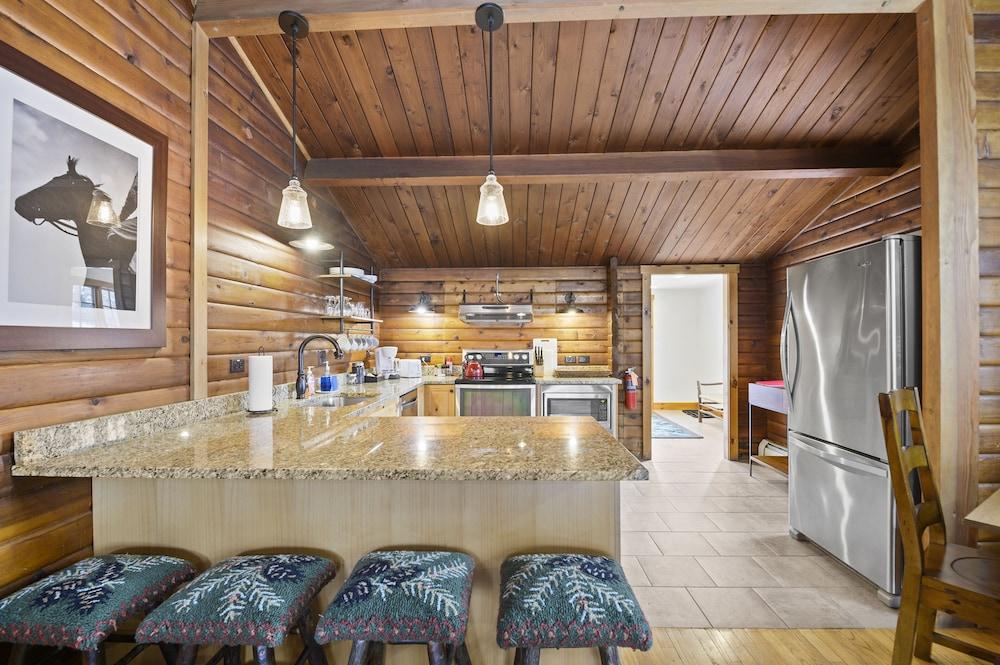 Brook Bound Inn photo 47
