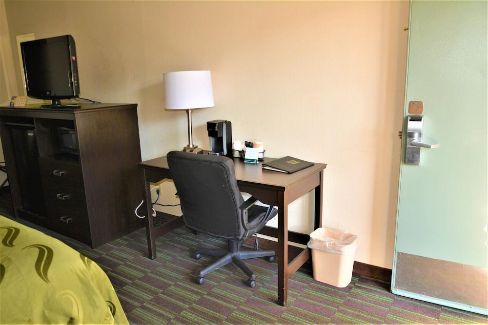 Quality Inn Culpeper photo 15