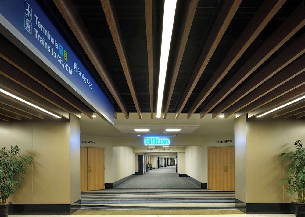 Hilton Chicago O'Hare Airport photo 21