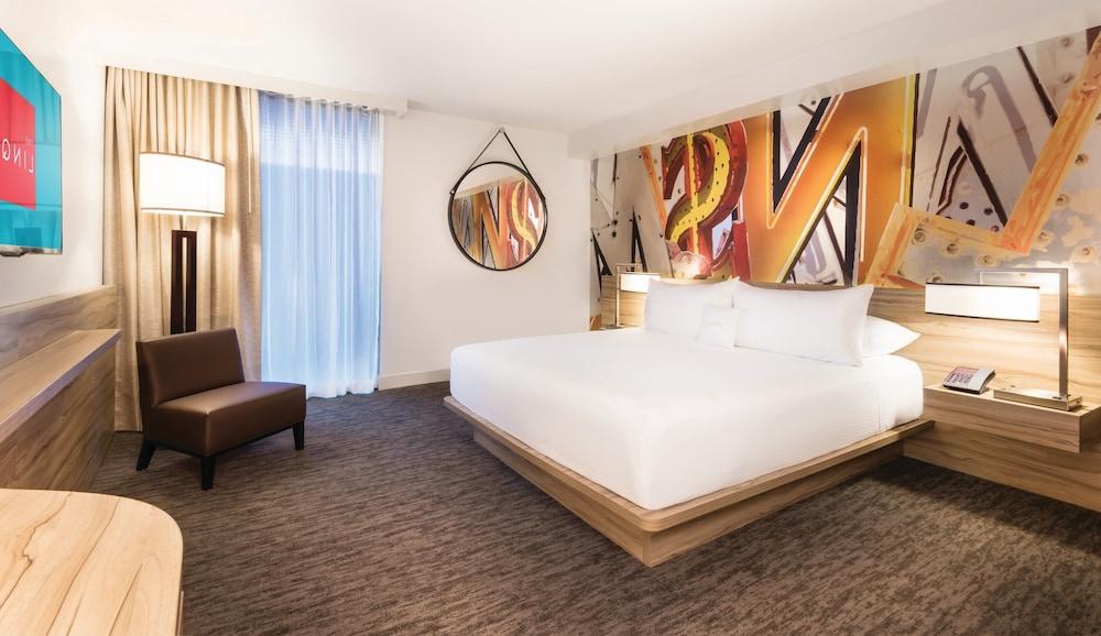 The LINQ Hotel & Casino – A Caesars Rewards Destination photo 41