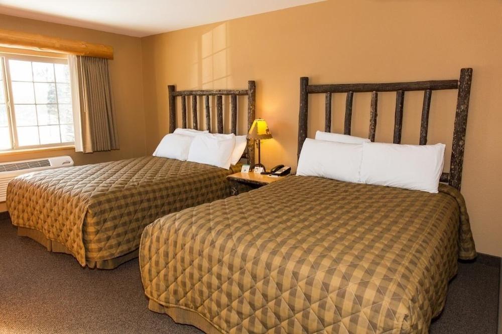 Whitefish Lodge and Suites photo 5