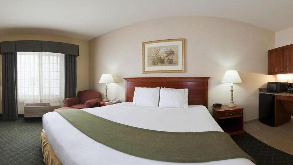 Holiday Inn Express Lebanon by IHG photo 32