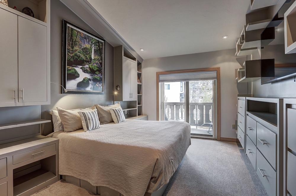 The Lodge at Vail, a RockResort by Vail Resorts photo 83