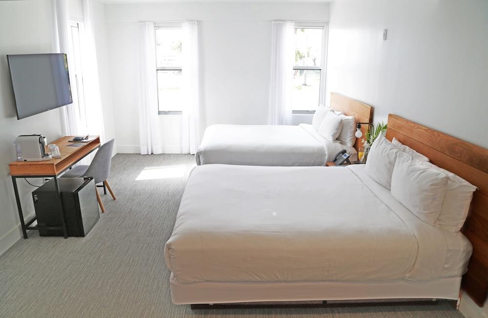 The Meridian Miami Beach photo 12