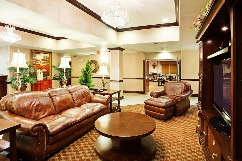Holiday Inn Express & Suites Carrollton by IHG photo 28