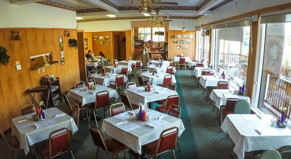 Lake Crest Inn photo 58