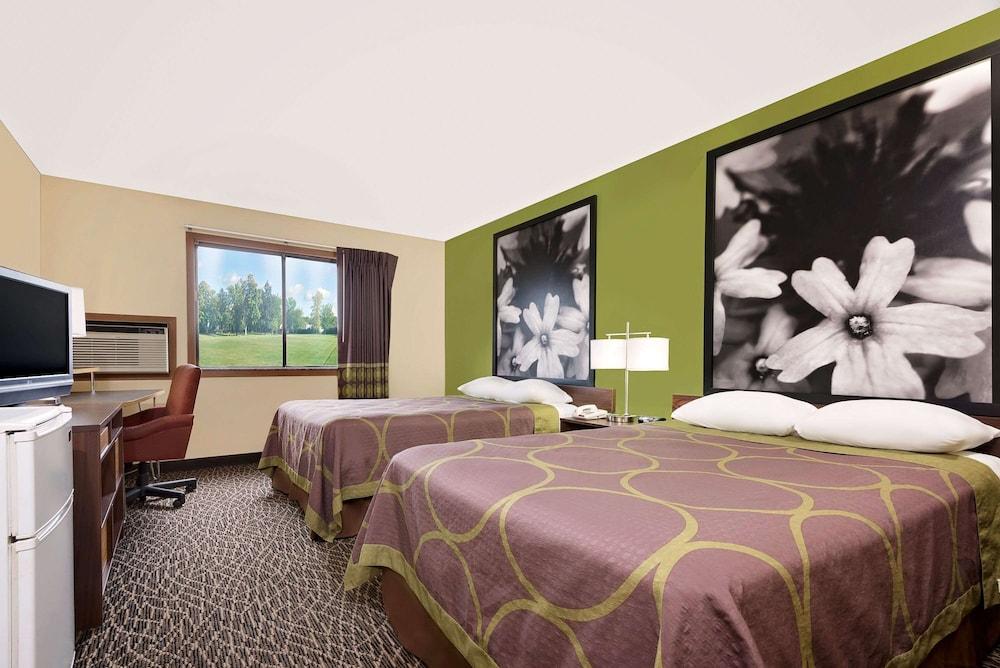 Super 8 by Wyndham Muncie/Ball St. College Area photo 3