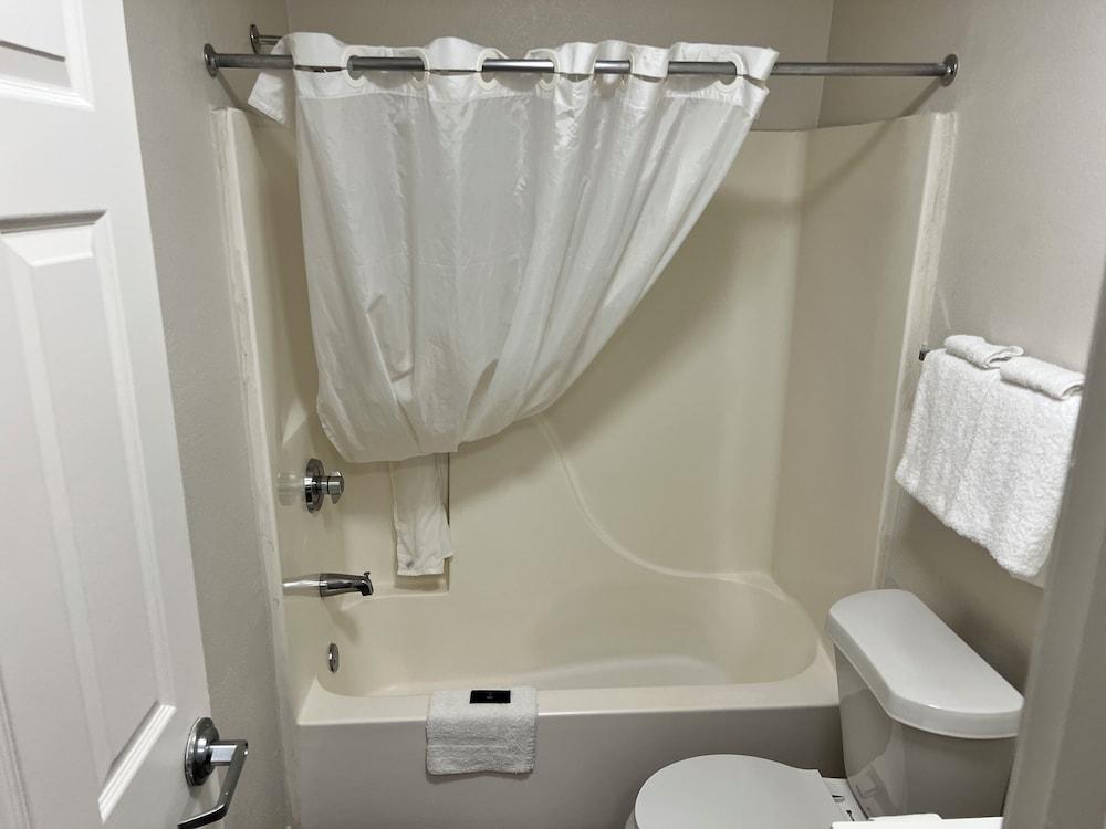 Stay Lodge Decatur photo 6