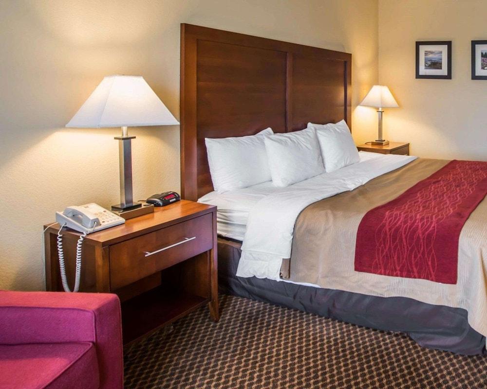 Comfort Inn & Suites Morganton South photo 10