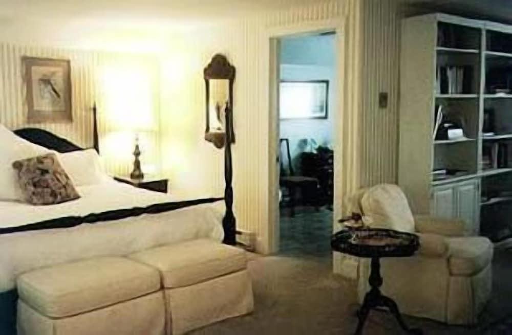 The Mansion Inn photo 9