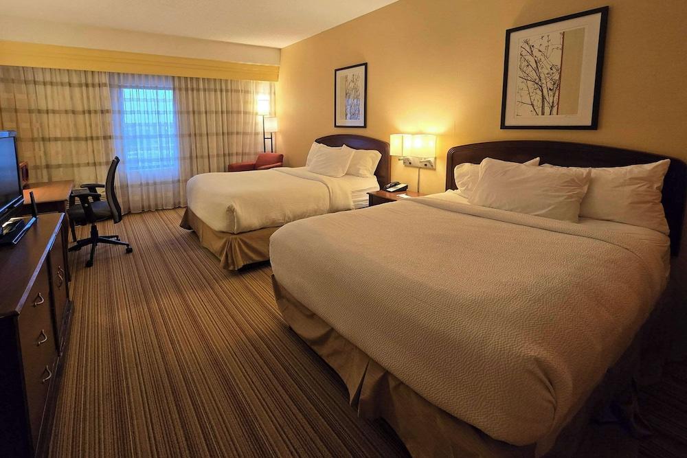 Country Inn & Suites by Radisson, Convention Center photo 84