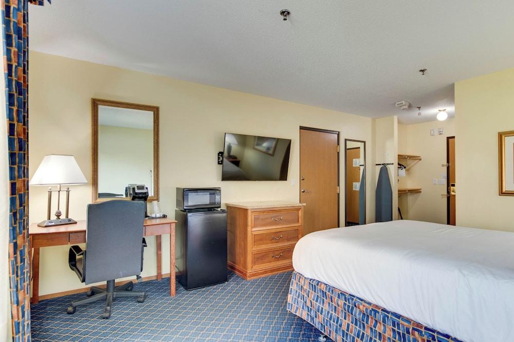 The Hotel Bemidji photo 9