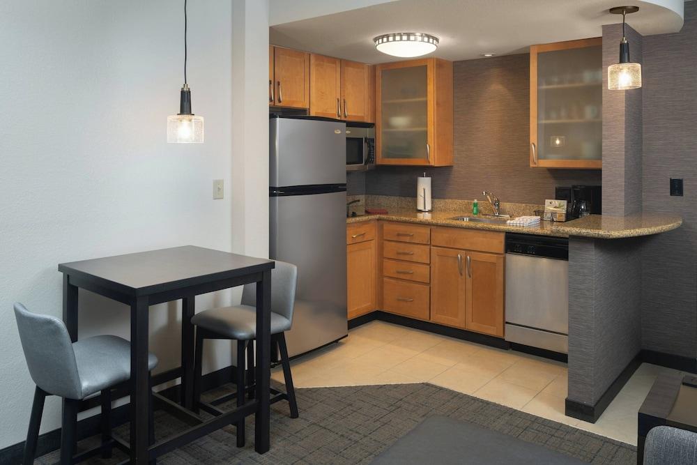 Residence Inn by Marriott Miami Airport photo 12