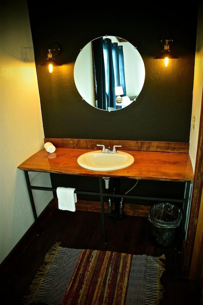 Motel SOCO photo 35