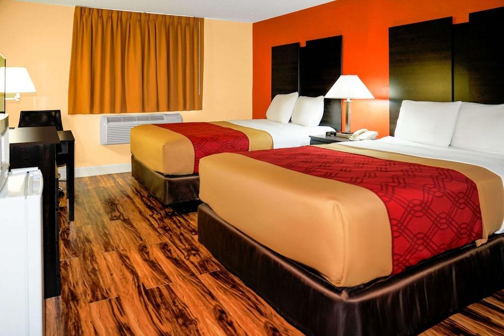 Econo Lodge Rome South photo 6