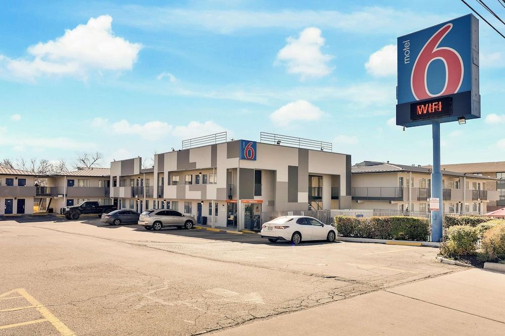 Motel 6 Austin, TX - Airport - South photo 1