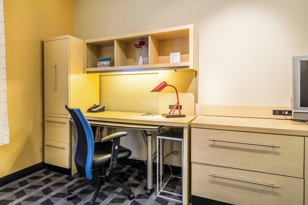 Marriott TownePlace Suites Dayton North photo 6