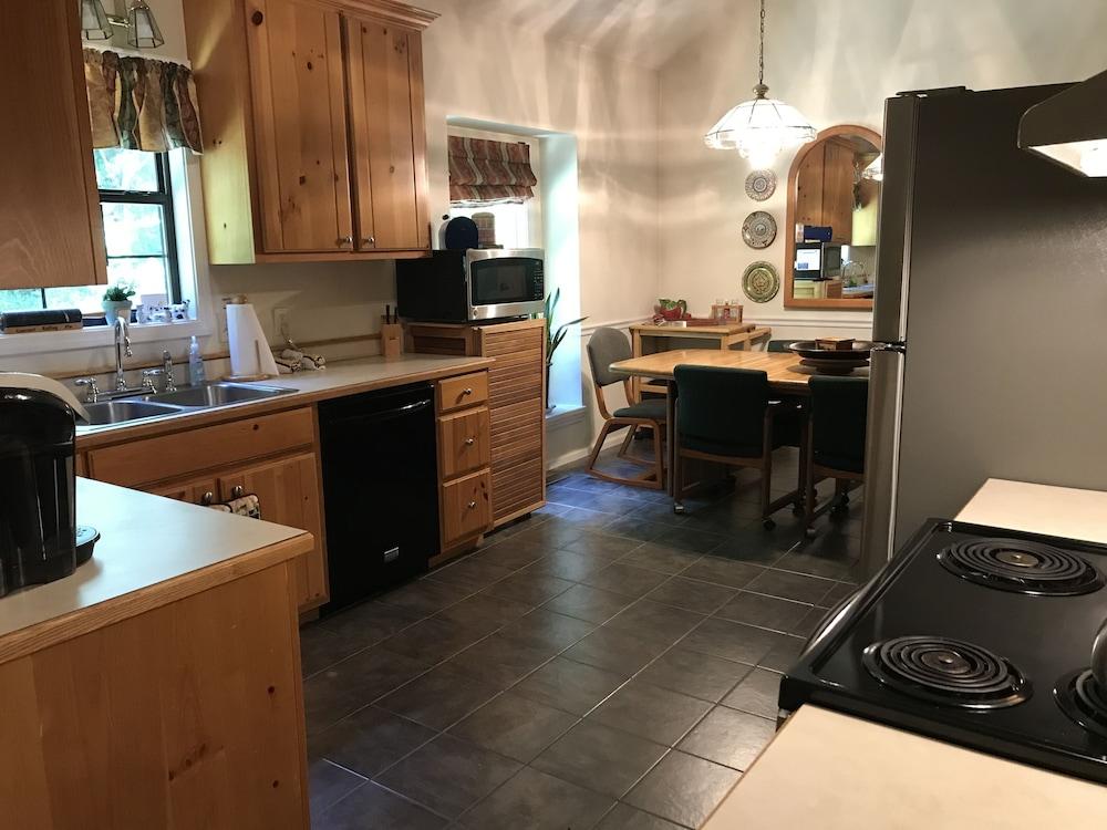 Nacoochee Valley Lodge photo 37