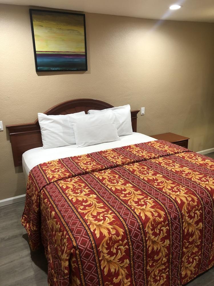 Budget Inn Motel photo 9