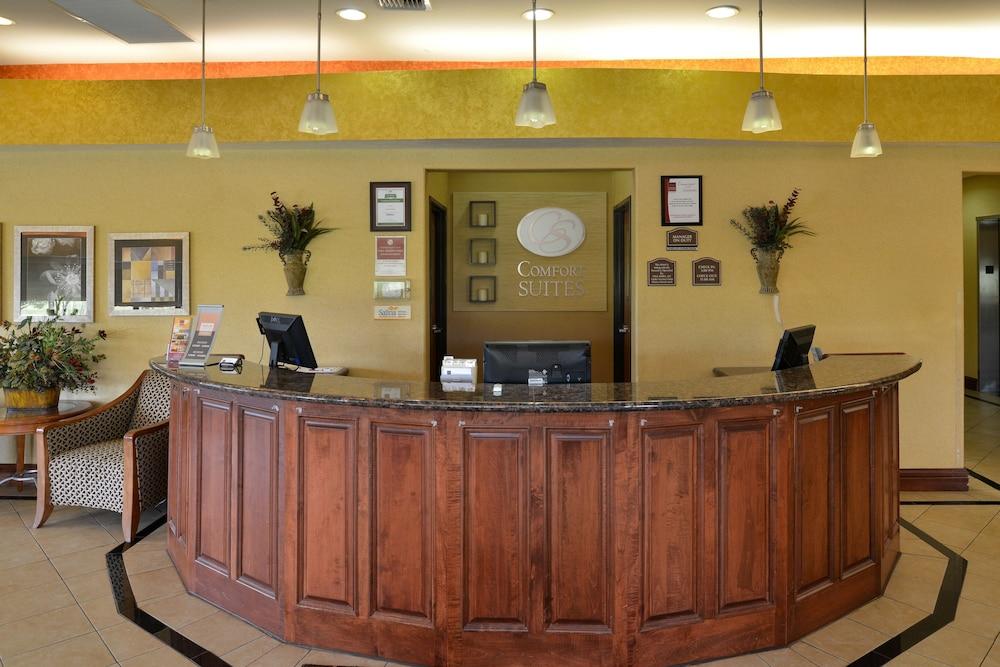 Comfort Suites Salina South photo 14