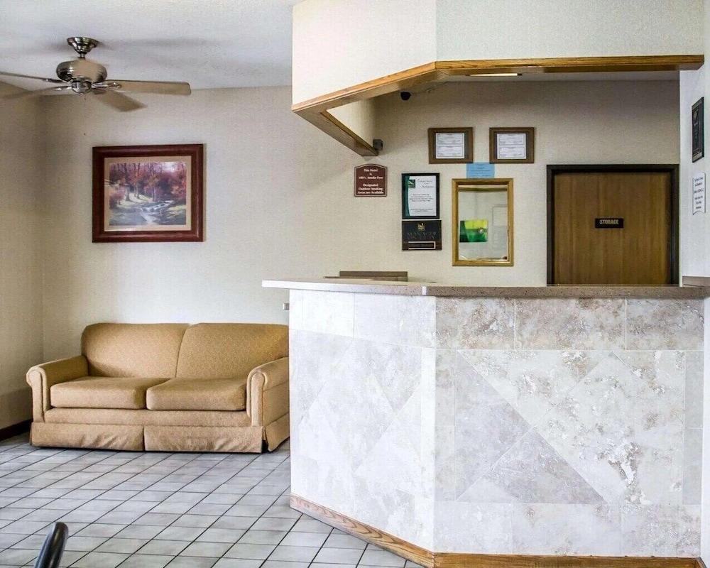 GrandStay Hotel & Suites photo 6