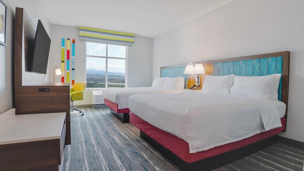 Hampton Inn By Hilton Santa Clarita-Valencia photo 4