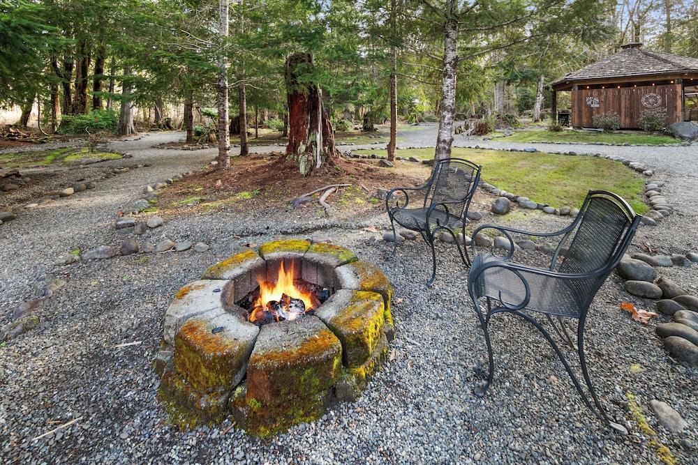 Robinhood Village Resort photo 89