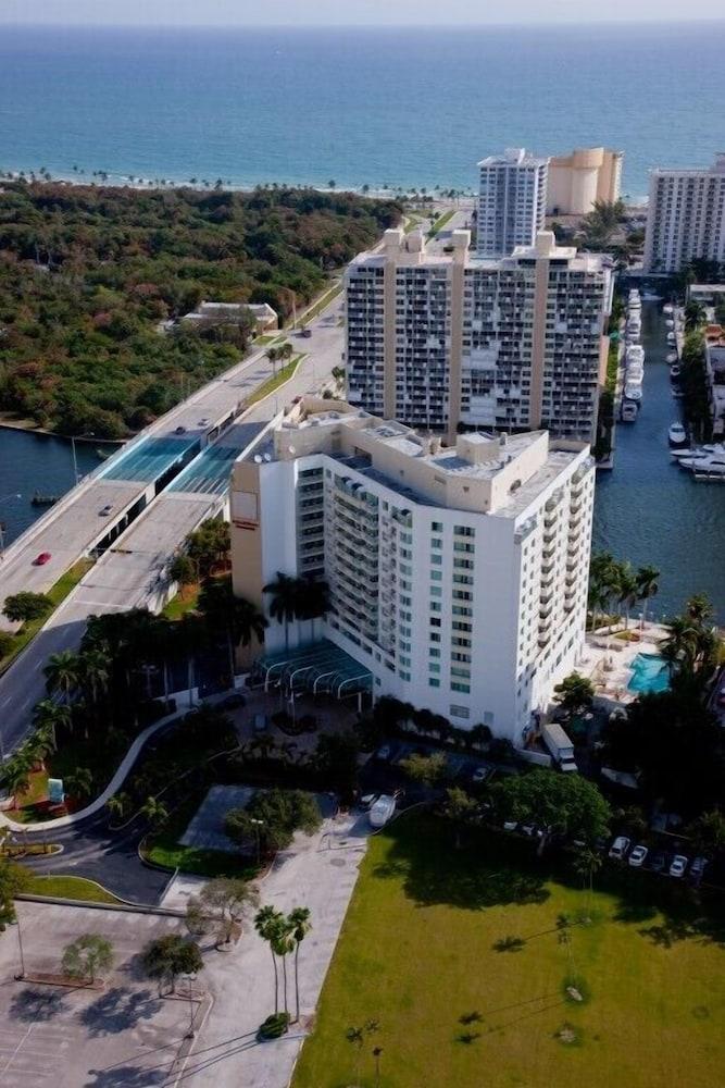 GALLERYone- A DoubleTree Suites by Hilton Hotel photo 33