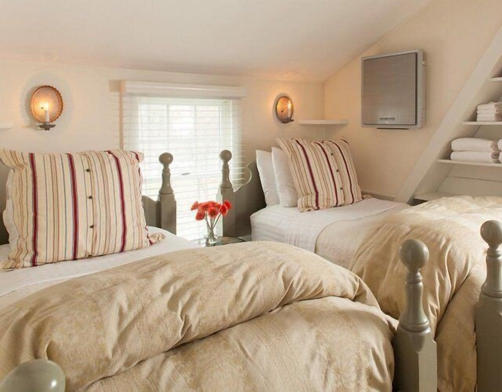 Garden Gables Inn photo 13