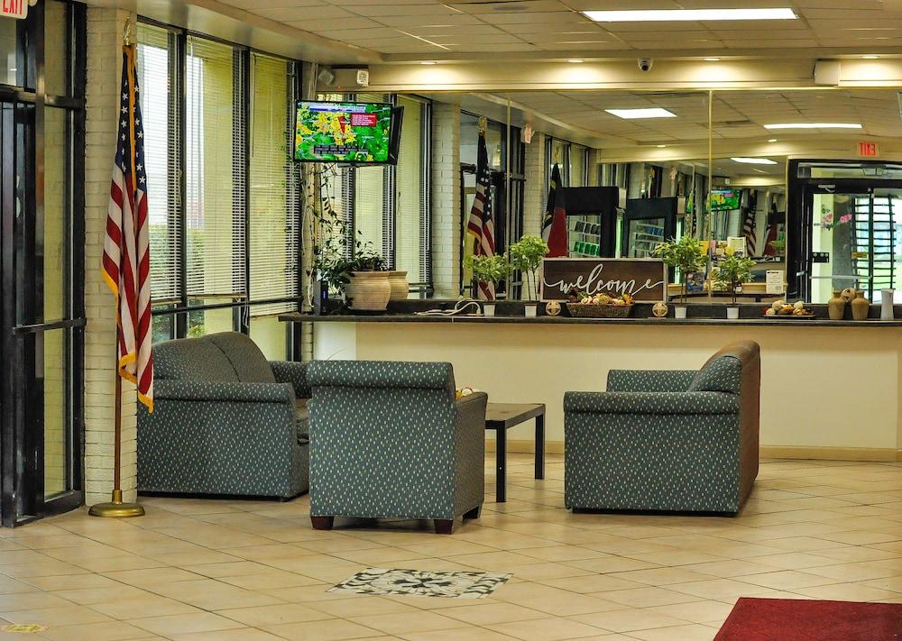 Red Carpet Inn & Suites photo 23