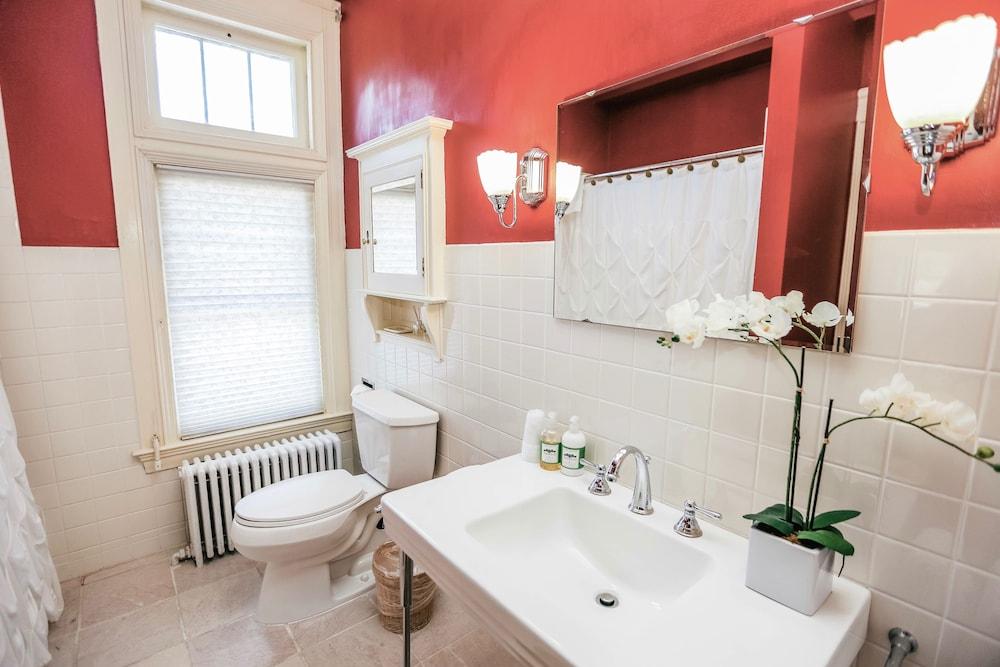 Wilburton Inn photo 56