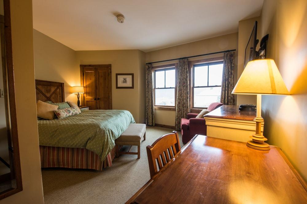 The Lodge at Mountaineer Square, A Vail Resorts Property photo 30