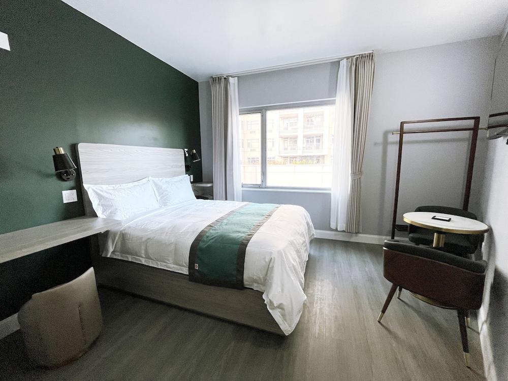 Starlight Hotel photo 3