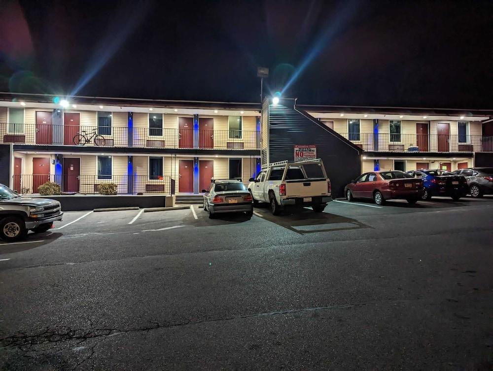 Executive Inn Coopersburg photo 1