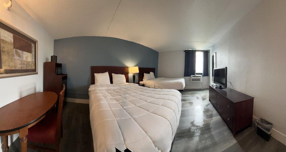 Blueway Inn & Suites Roseville photo 18