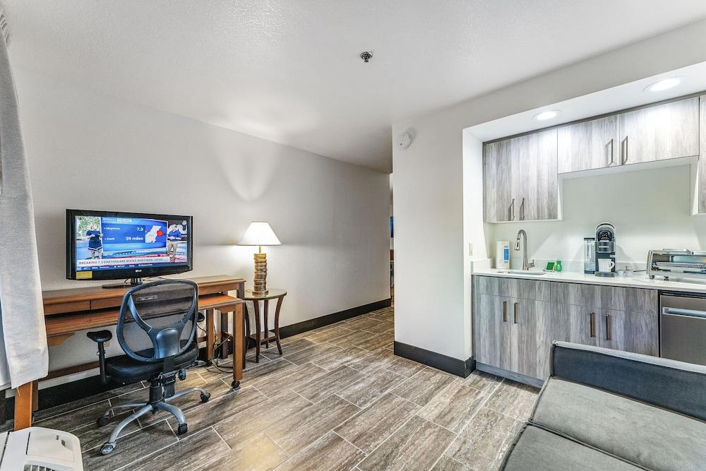 Metro Tempe Extended Stay photo 43