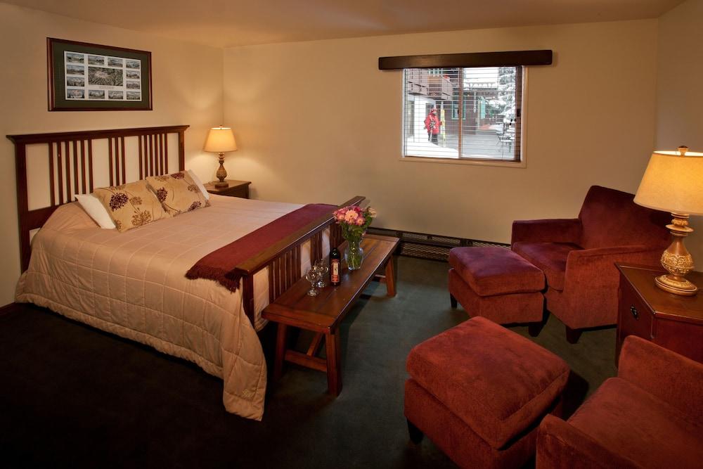 Crystal Mountain Hotels photo 4